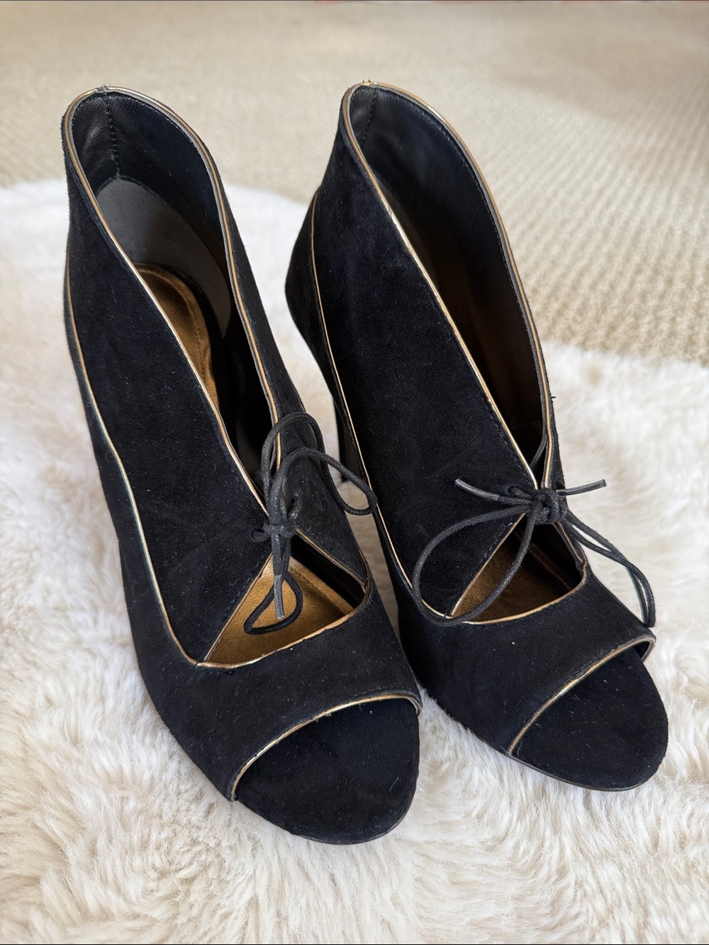 Pour La Victoire - Black Suede Peep-Toe Lace Front Heels